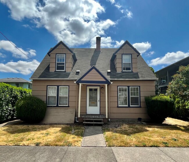 Large House Two Blocks From OSU Campus - Large House Two Blocks From OSU Campus