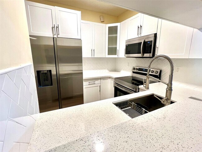 Photo - 7893 N Southwood Cir