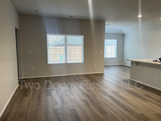 Photo - 607 NW 120th Terrace