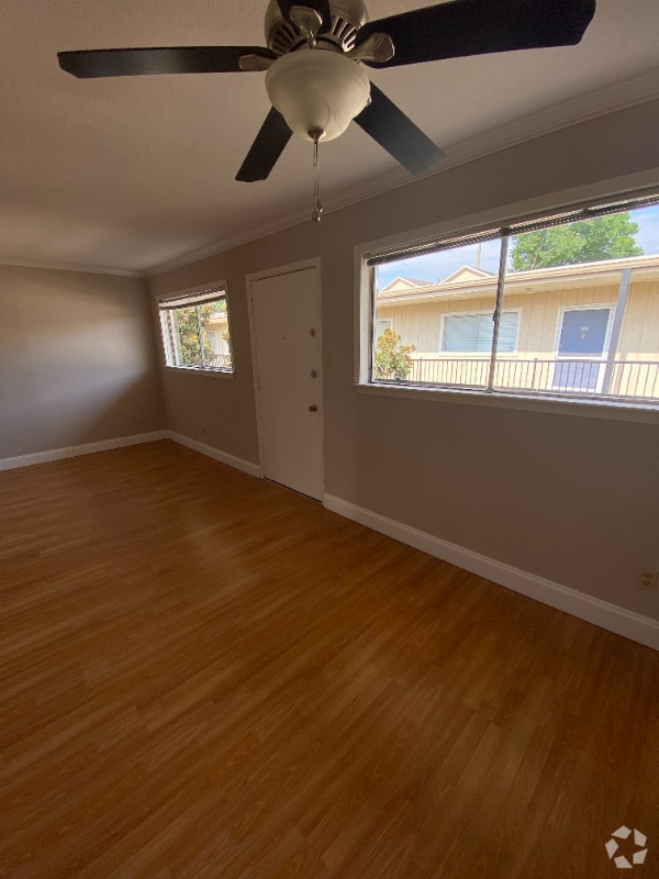 Building Photo - 1717 park Rental