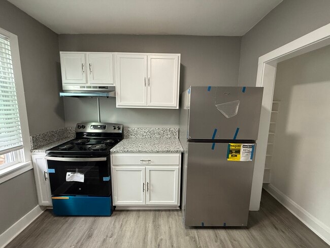 Building Photo - 606 N Woodington Rd Unit 2