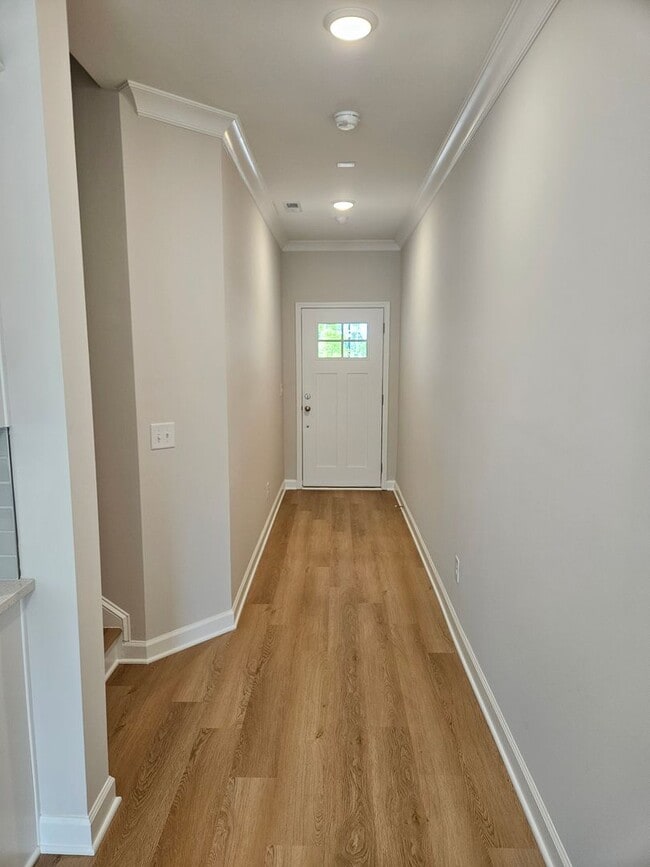 Photo - 125 Priestwood Ln