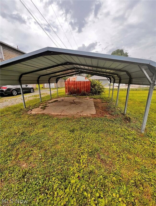 Photo - 1100 Oak St