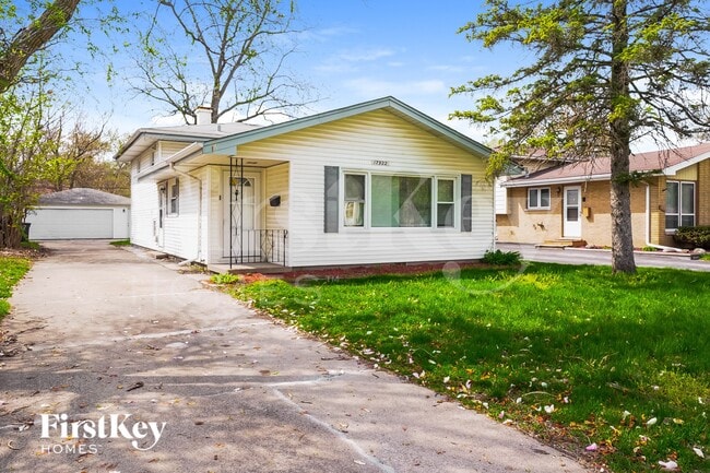 Building Photo - 17922 Rose St