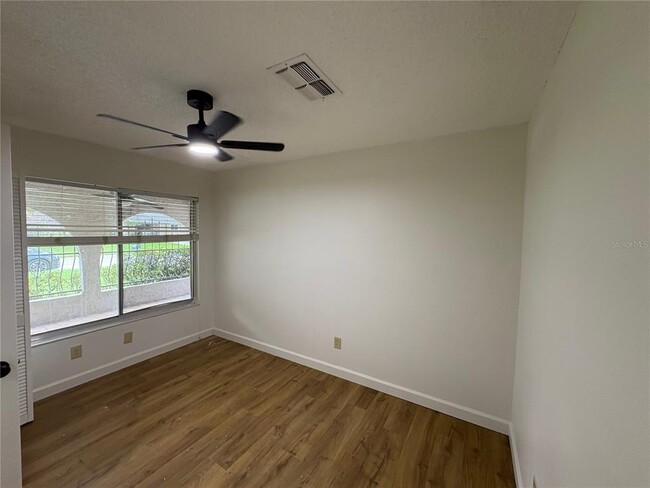 Photo - 4824 Gallant Ln
