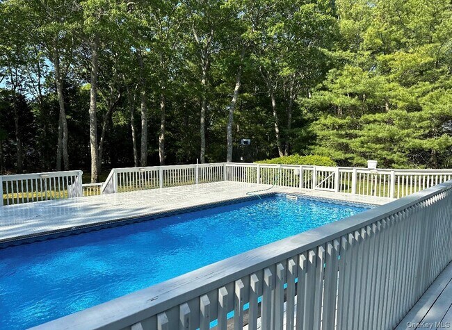 Photo - 10 Skyes Neck Ct