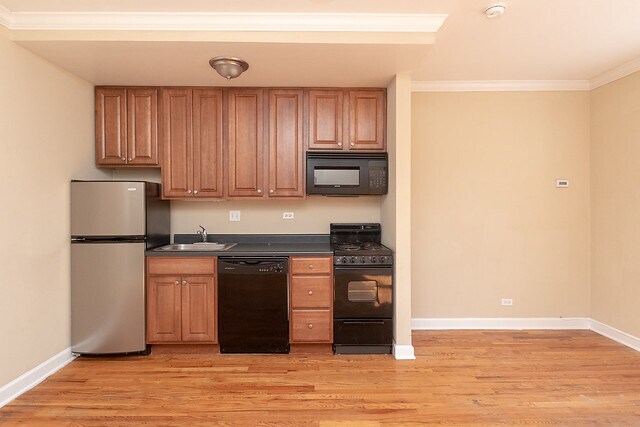 828 W. Fullerton