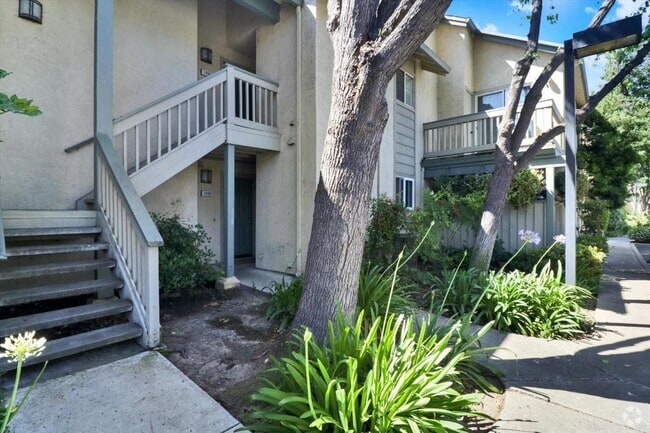 Building Photo - 1088 Summerplace Dr Rental