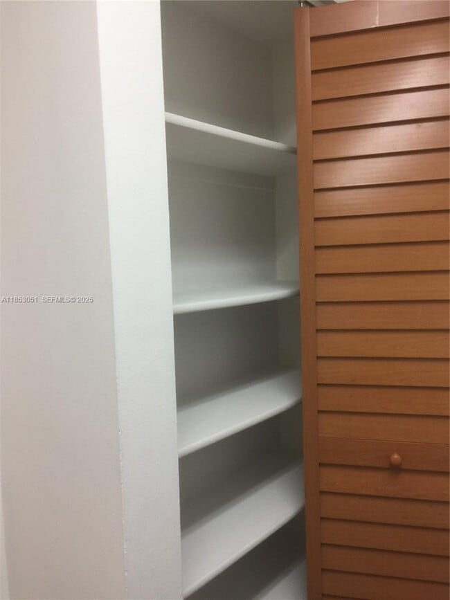 Photo - 9229 SW 87th Ave Unit D7