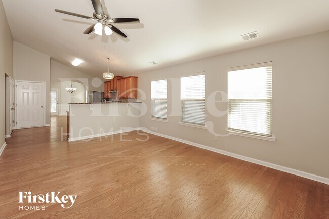 Photo - 432 Parkstone Dr