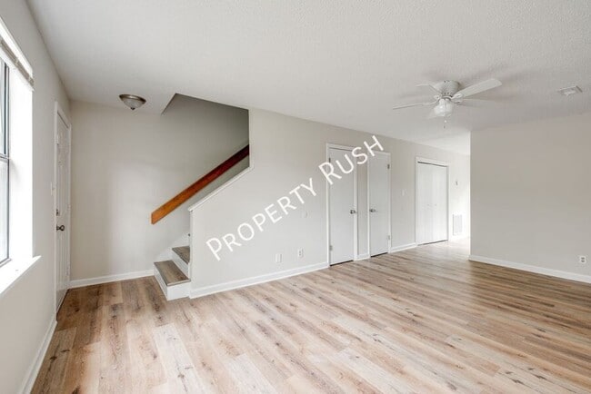 Building Photo - 46 Bell Rd Unit 1 Rental