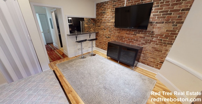 Photo - 69 Babcock St