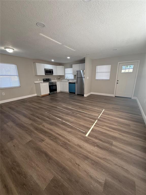 Photo - 305 E Emma St