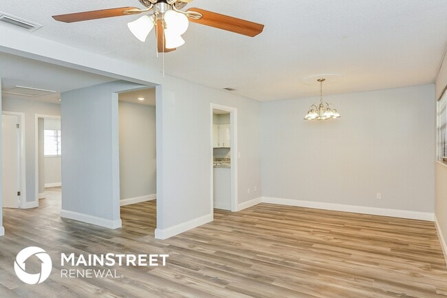 Photo - 1455 James Ave