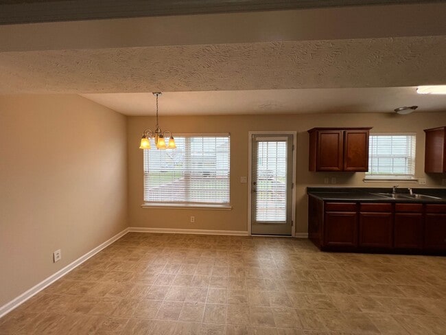 Photo - 3 BR 2.5 BA Home Located in Culdesac in Ev...