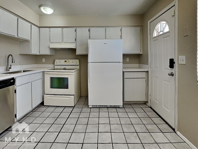 Photo - 8343 N 59th Dr