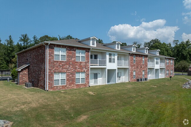 White Oak Apartments