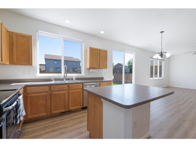 Photo - Stunning 2 story home in Painted Sky