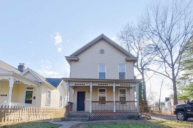 Building Photo - 4833 Greenwood Terrace