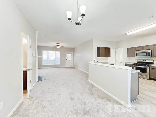 Photo - 1654 Heyford Cir NW