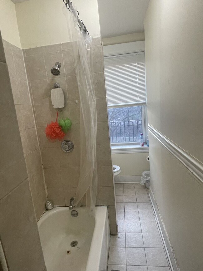 Photo - 2BR 1Bth unit. Heat/Hot Water included. Great location!