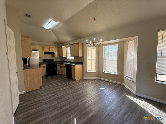 Photo - 3015 Nancy Jane Dr