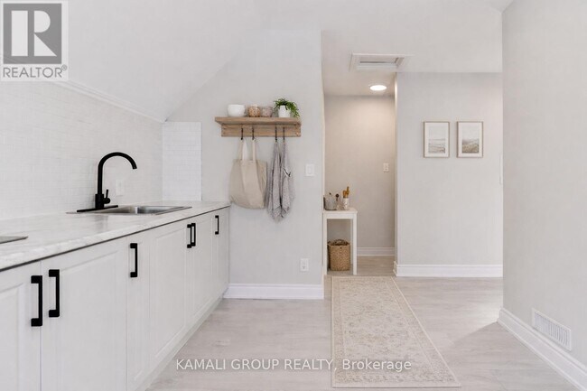 Photo - 93 McMillan Dr