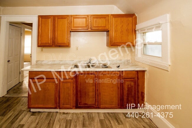 Photo - 2142 W 105th St