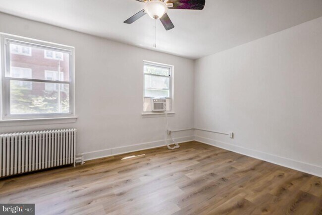 Photo - 2538 9th St NW