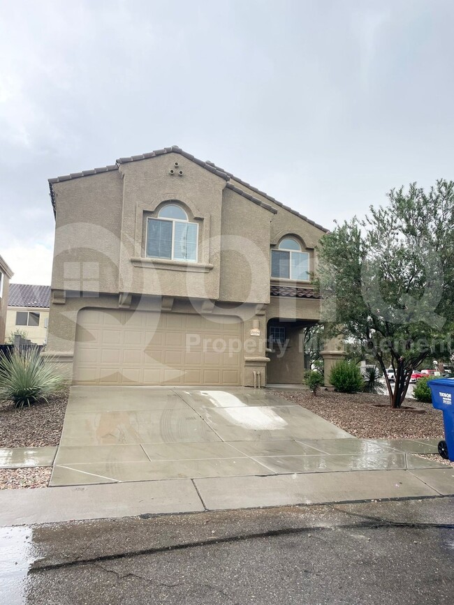 Building Photo - 2006 W Thunder Pointe Dr