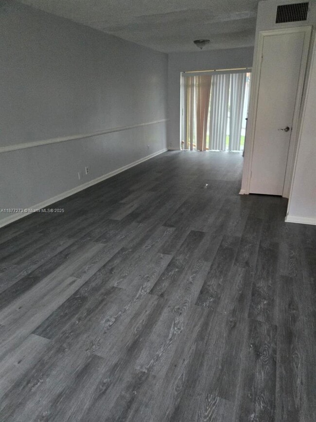 Building Photo - 5221 NW 27th St Rental