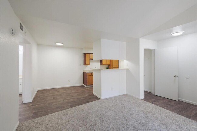 Photo - 2323 Wells Branch Pkwy Unidad D303