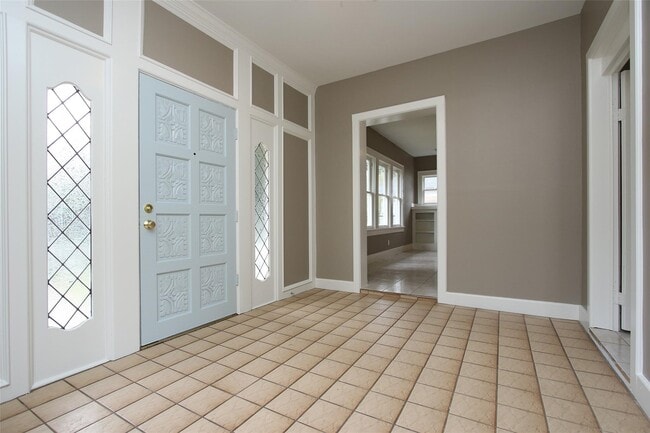 Photo - 1127 Walling St