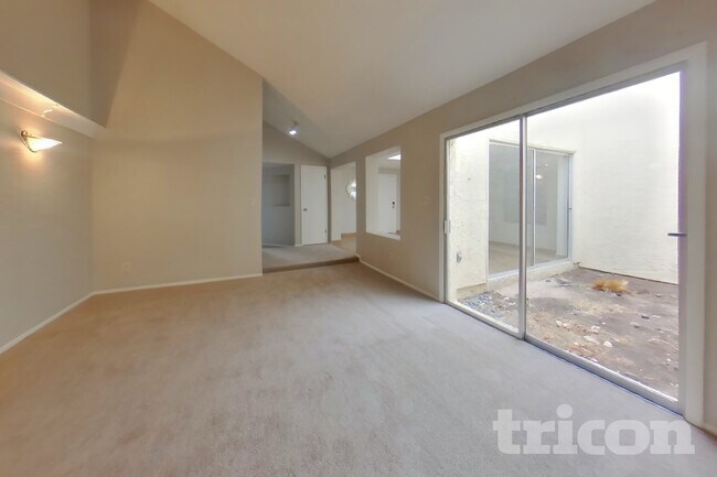 Photo - 3031 W Mercer Ln