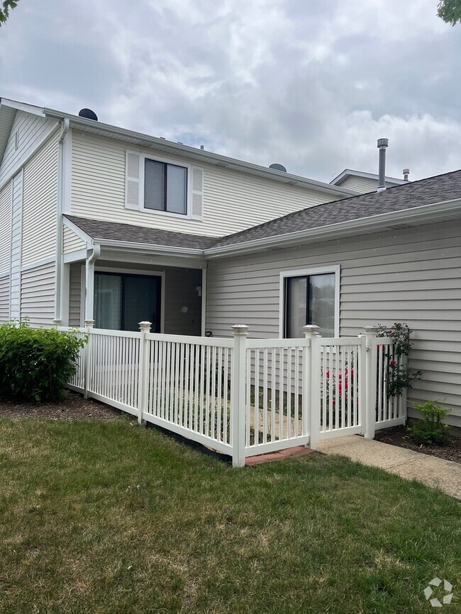 Building Photo - 641 Surfside Point Rental