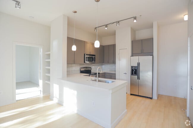 2HAB, 2BA - 1082SF - B4 - The Henderson