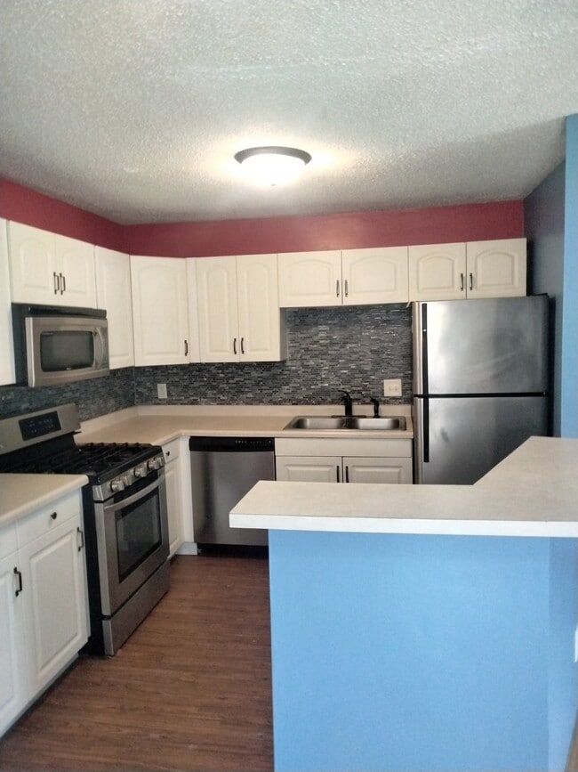 Photo - 7404 72nd Ln N
