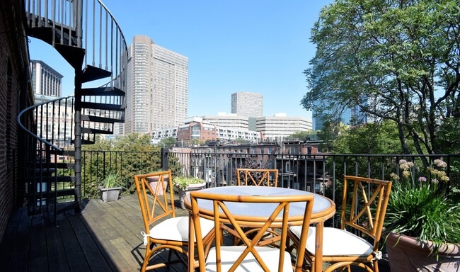 Photo - 17 Holyoke St Unit 17 Holyoke Street