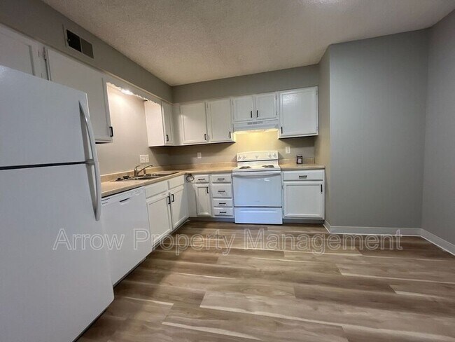 Photo - 320 Lincoln St Unidad 9