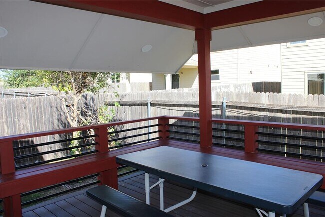 Photo - 11052 Kirkoswald Rd