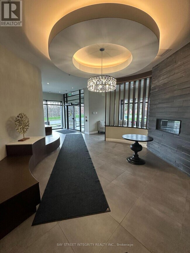 Photo - 1 Redfern Ave Unité 202