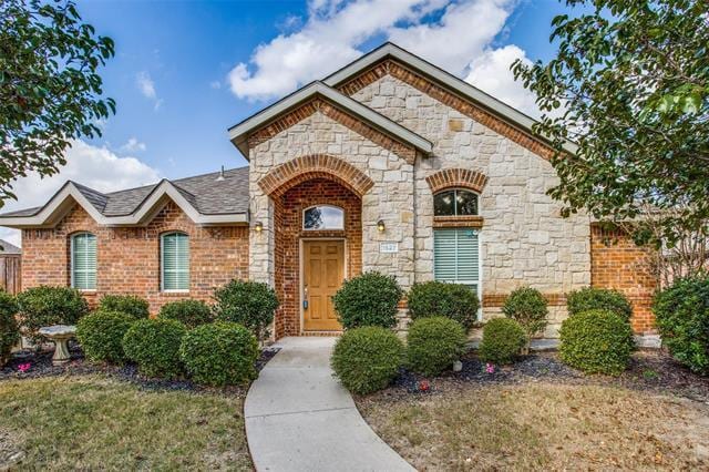 Building Photo - 1627 Summerfield Dr