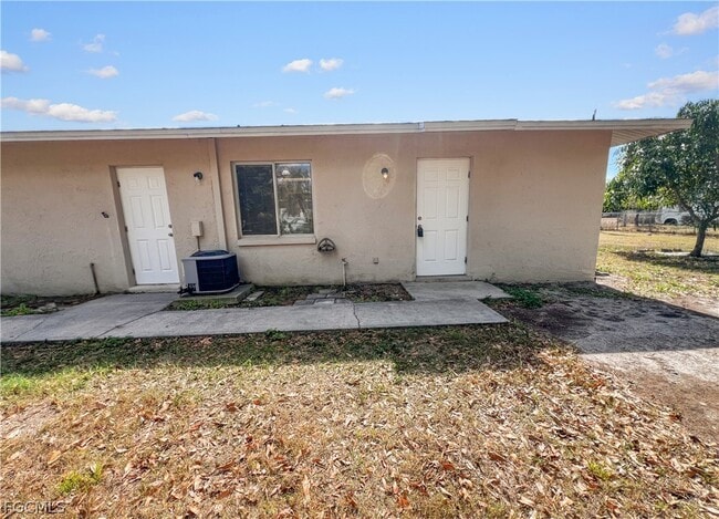 Photo - 2239 Iris Way