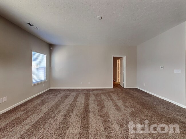 Photo - 11041 N Longbranch St