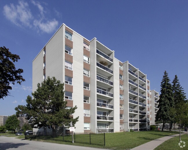 Building Photo - Greenview Suites