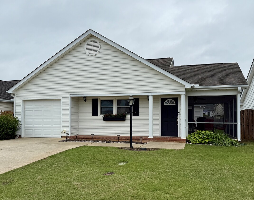 Photo - 104 Lennox Ln (Easley, SC)