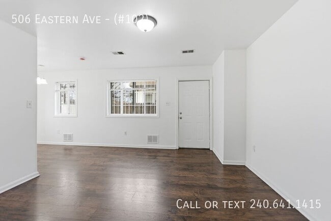 Photo - 506 Eastern Ave NE Unit (#102)