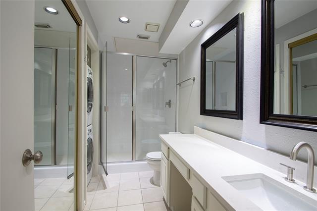 7151 Gaston Ave Unit 1101
