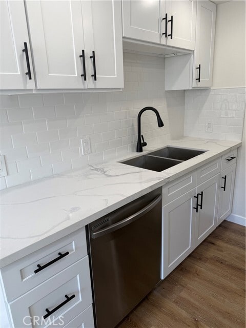 Photo - 1155 W 11th St Unit 9