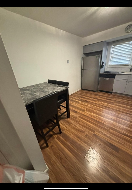 Photo - 587 Darlington Ave